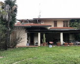 villa frazione Capezzano Pianore, Via Paduletto n. 181 CAMAIORE